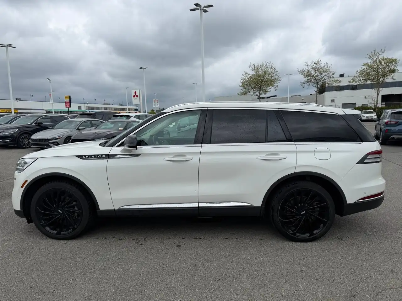 Lincoln Aviator снимка Lincoln Aviator