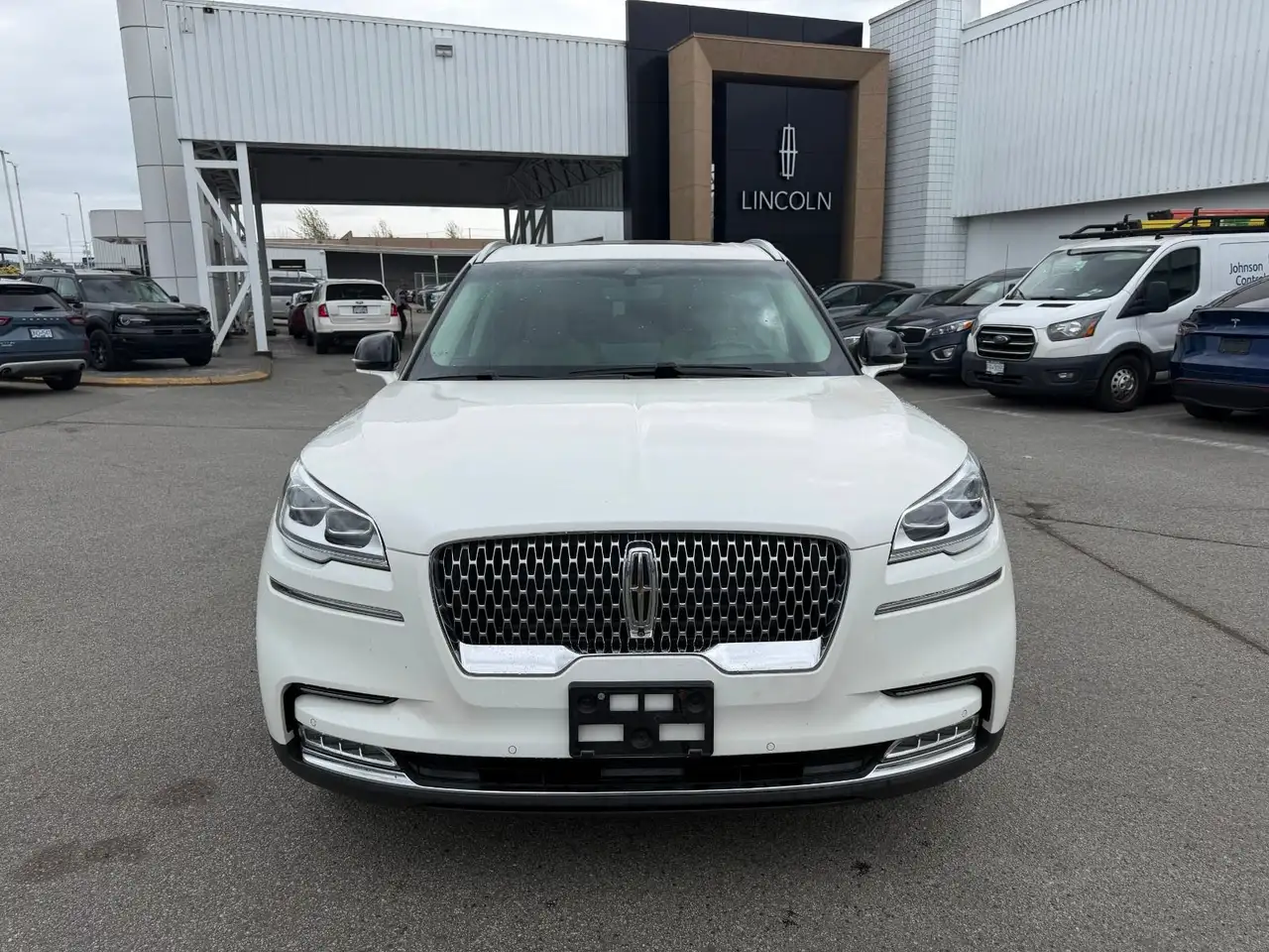 Lincoln Aviator снимка Lincoln Aviator