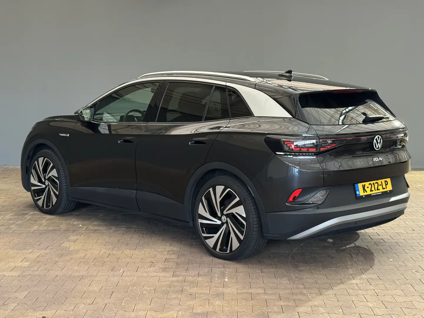 Volkswagen ID.4 First Max 77 kWh Panorama Dak | 21" Lichtmetaal | Gris - 2