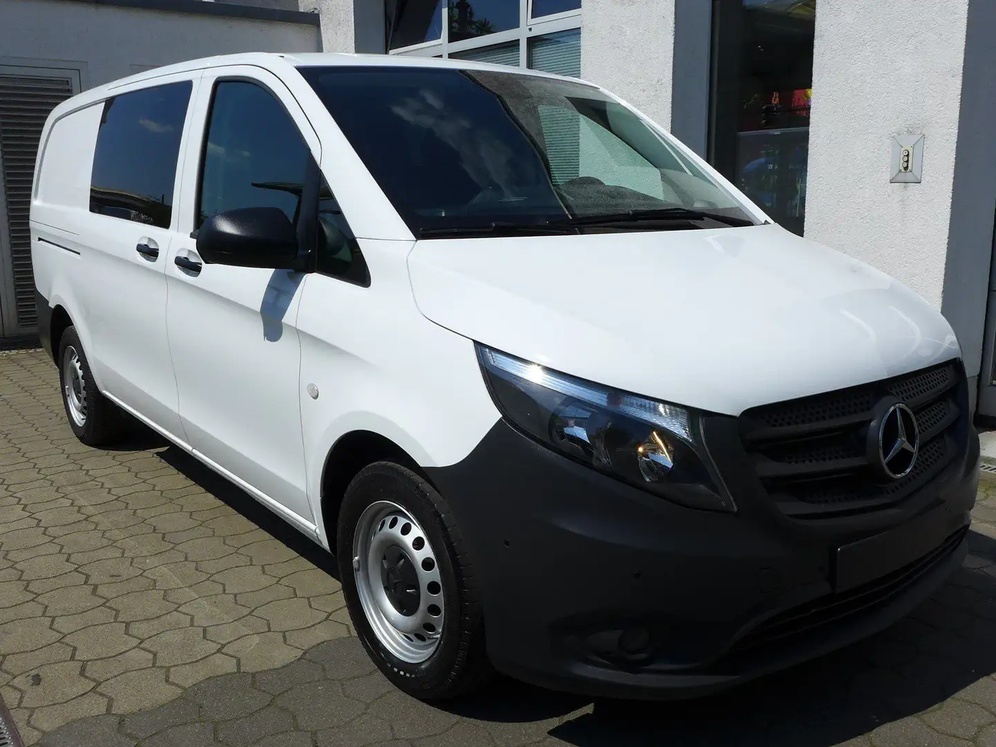 Mercedes-Benz Vito 114 CDI lang Mixto Autom Klima AHK 5Sitze Weiß - 1