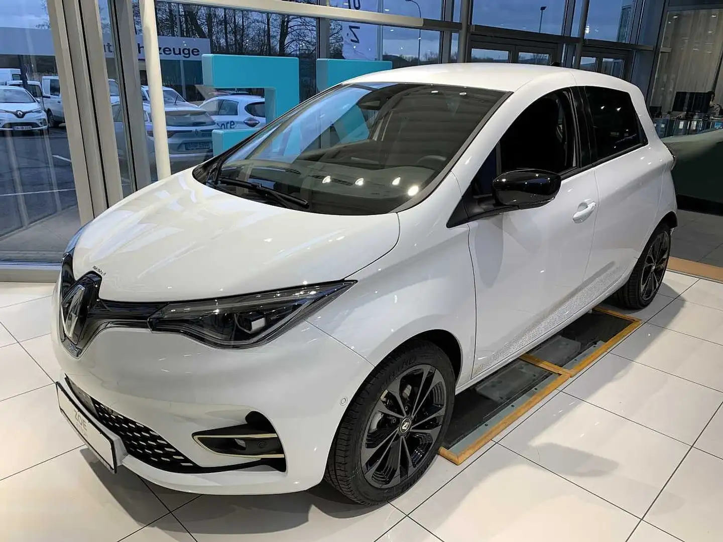 Renault ZOE ICONIC EV50 135HP CCS, Winter-P. SOFORT Weiß - 1
