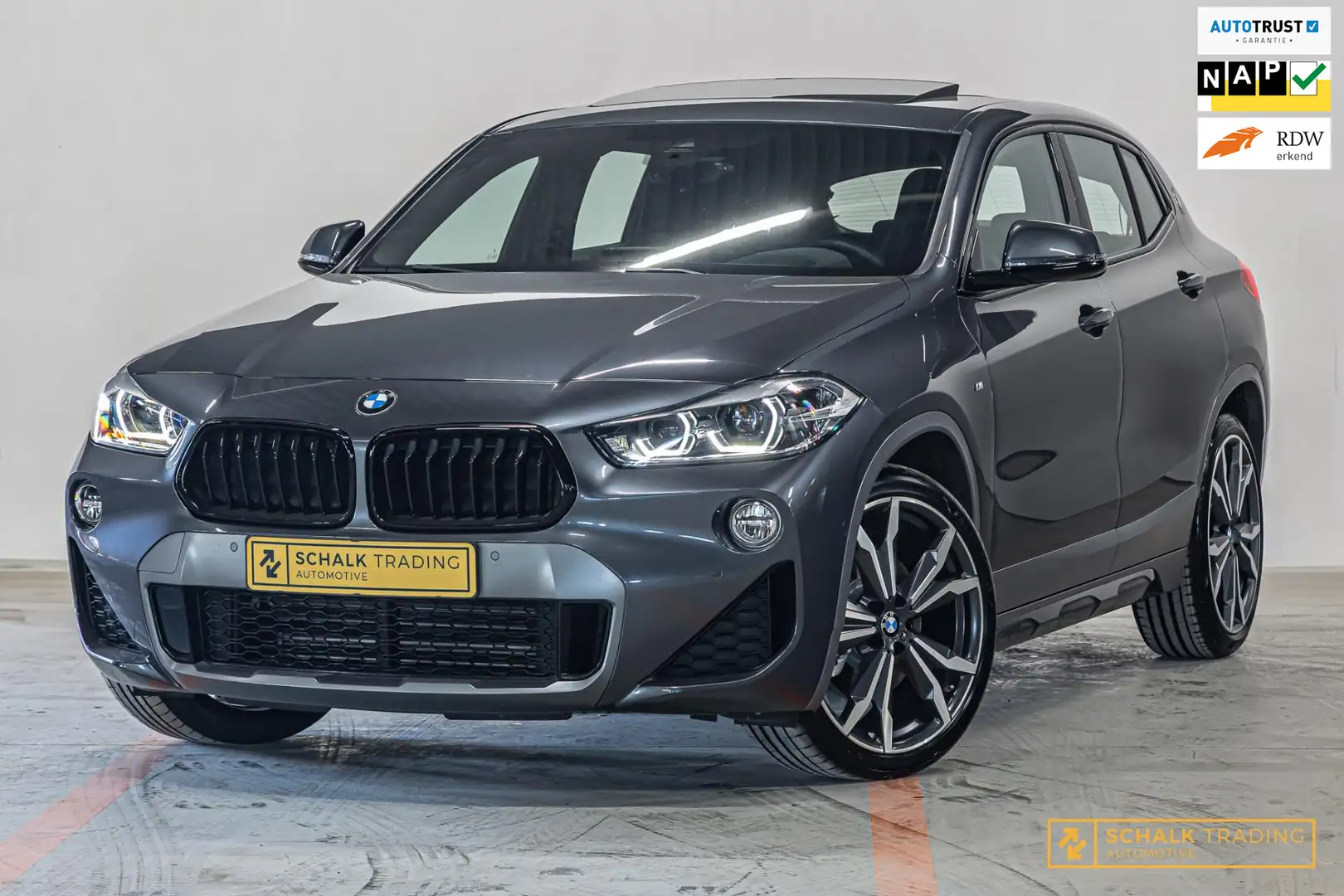 BMW X2 SDrive20i|NAP|M-sport|Pano|Trek|Cam|HUD|Dealer ond Grey - 1
