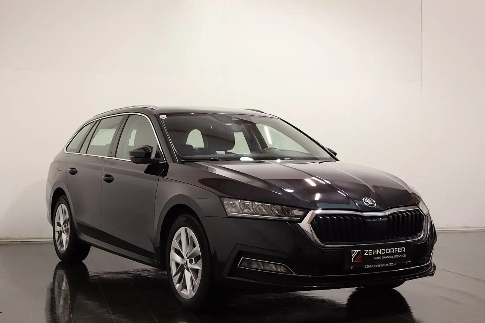 Skoda Octavia Combi 2,0 TDI Premium DSG / VIRTUAL COCKPIT / L... Schwarz - 2