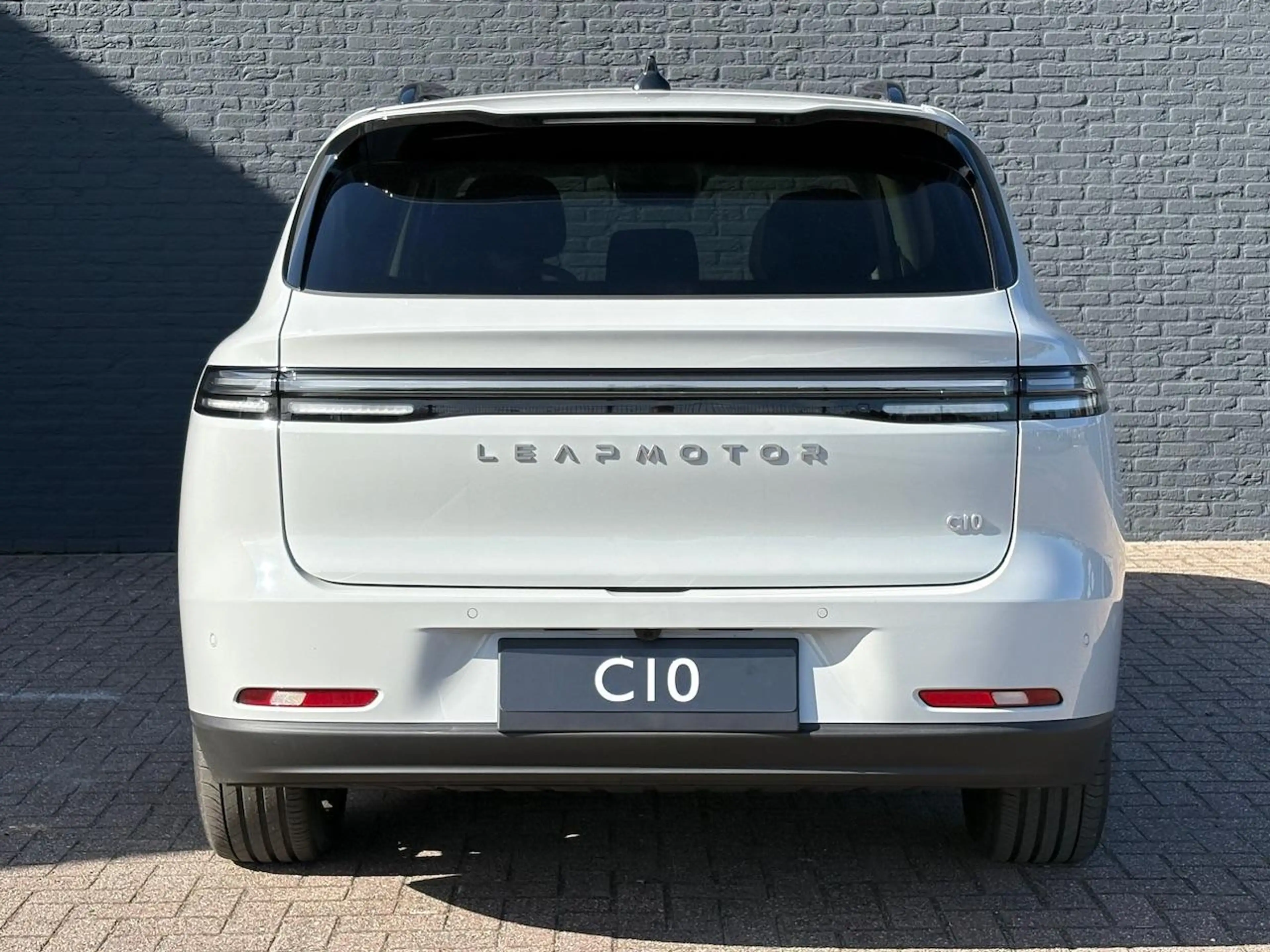 Leapmotor C10 REEV 28,4 kWh 215pk Design | 950 Km WLTP | | Adapt — photo 5