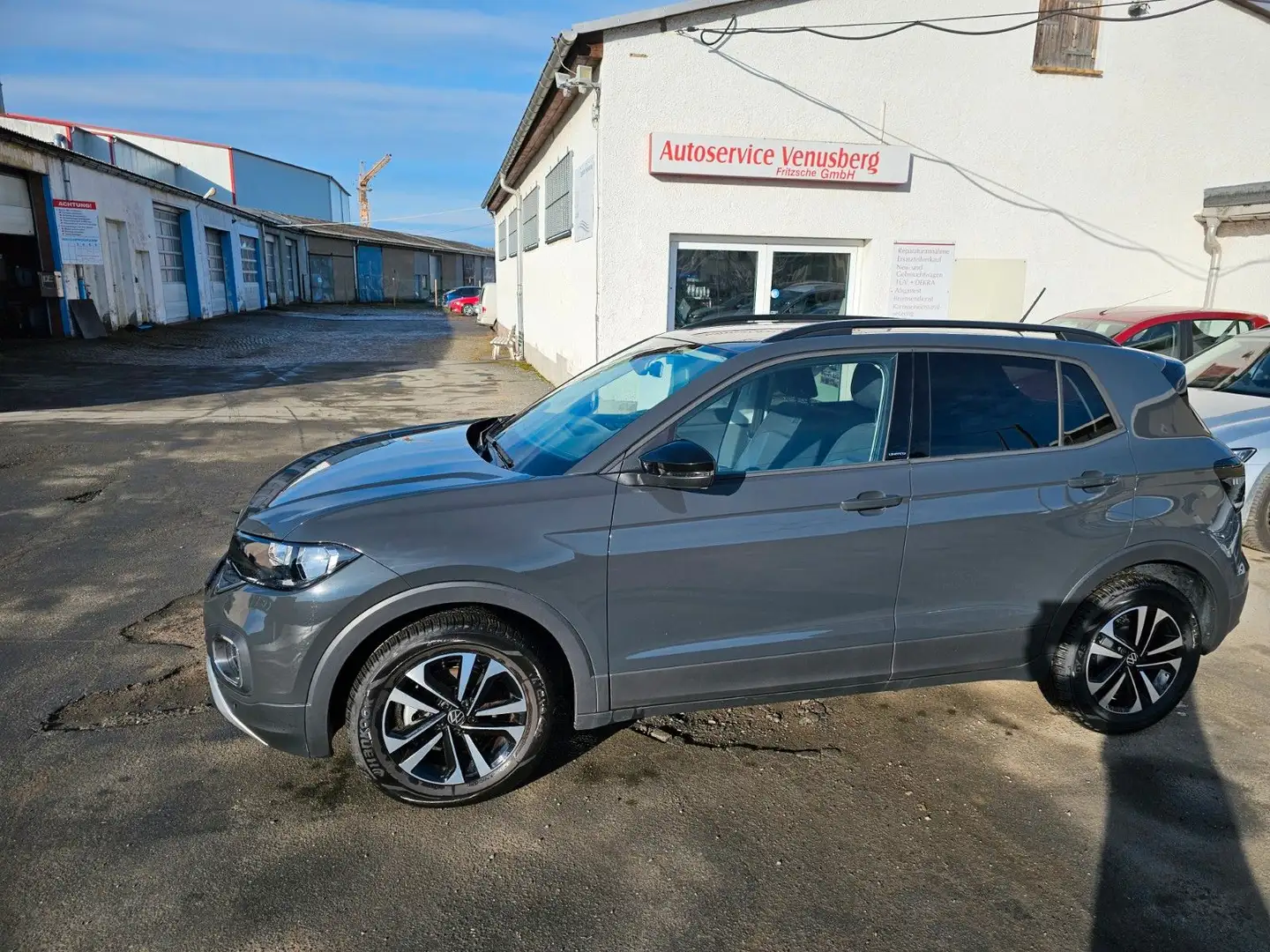 Volkswagen T-Cross 1.0 TSI UNITED Grau - 1