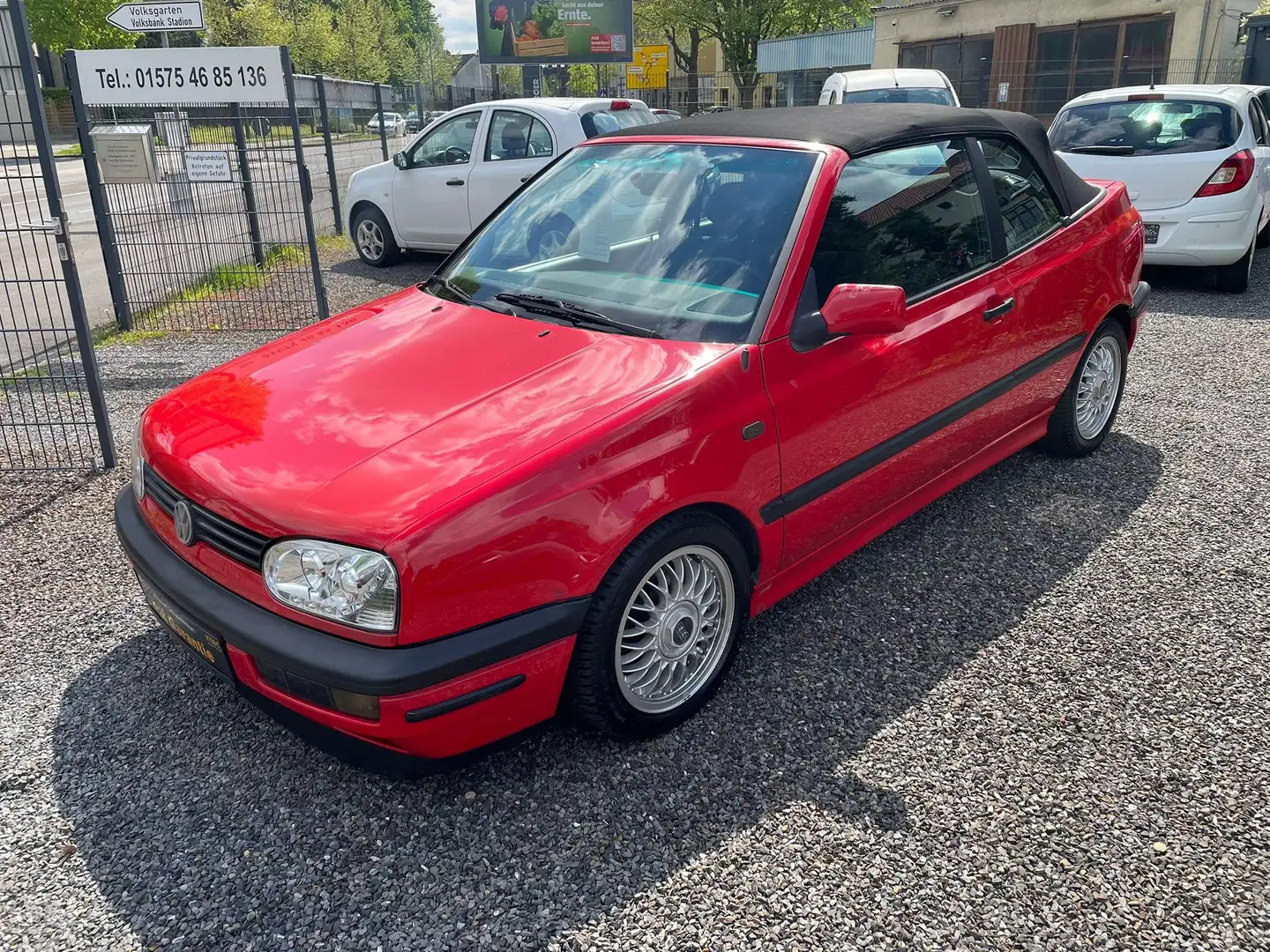 Volkswagen Golf Cabriolet Classic 1.8 "Automatik" Service & TÜV NEU! Rot - 1