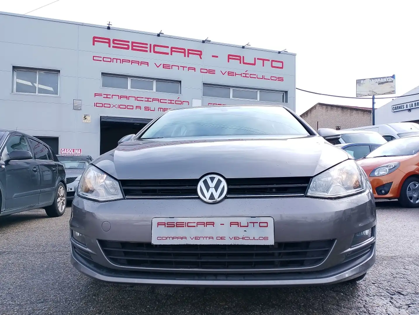 Volkswagen Golf 1.2 TSI BMT Edition 105 Grau - 2