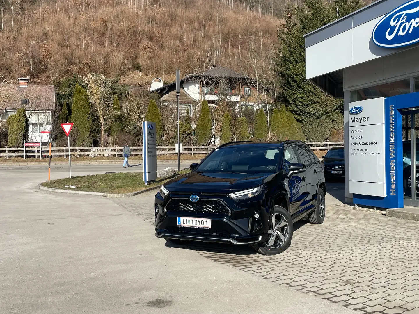 Toyota RAV 4 RAV4 2,5 Hybrid PHEV Active AWD Schwarz - 1