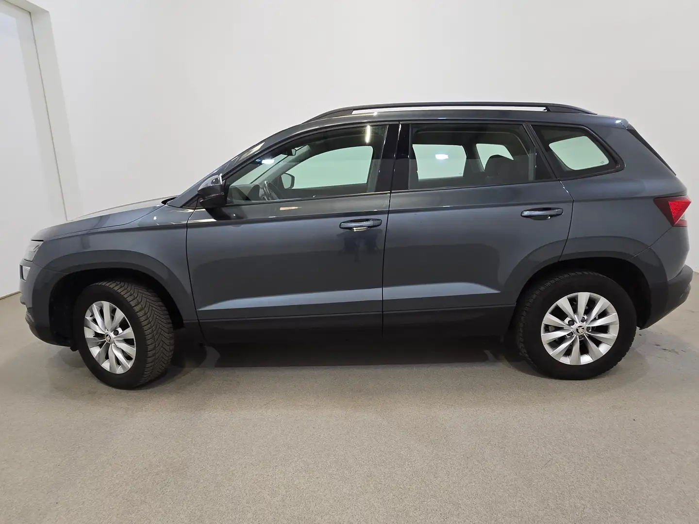 Skoda Karoq Karoq 1.0 TSI Ambition Navi Camera Klima PDC Grijs - 2