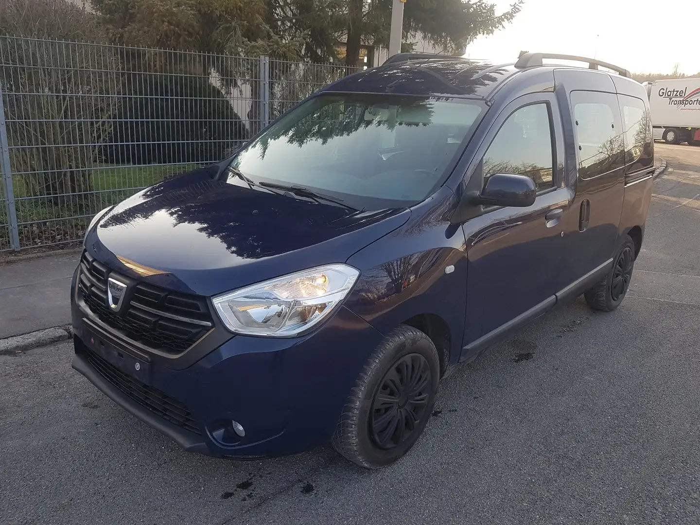 Dacia Dokker TCe 115 Laureate Azul - 1