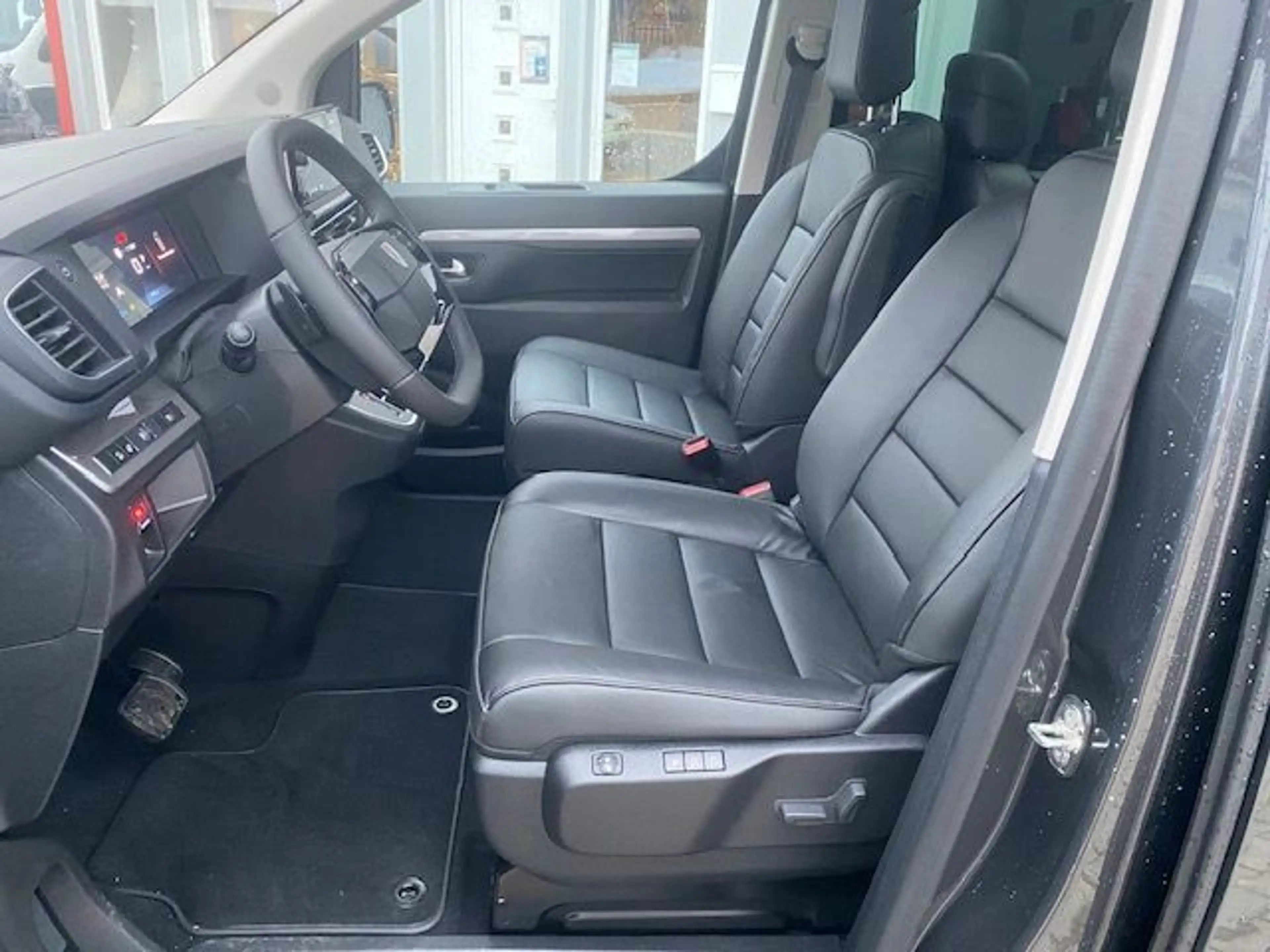 Peugeot Traveller Allure L2 2,2 6-Sitzer Vollausstattung — photo 13