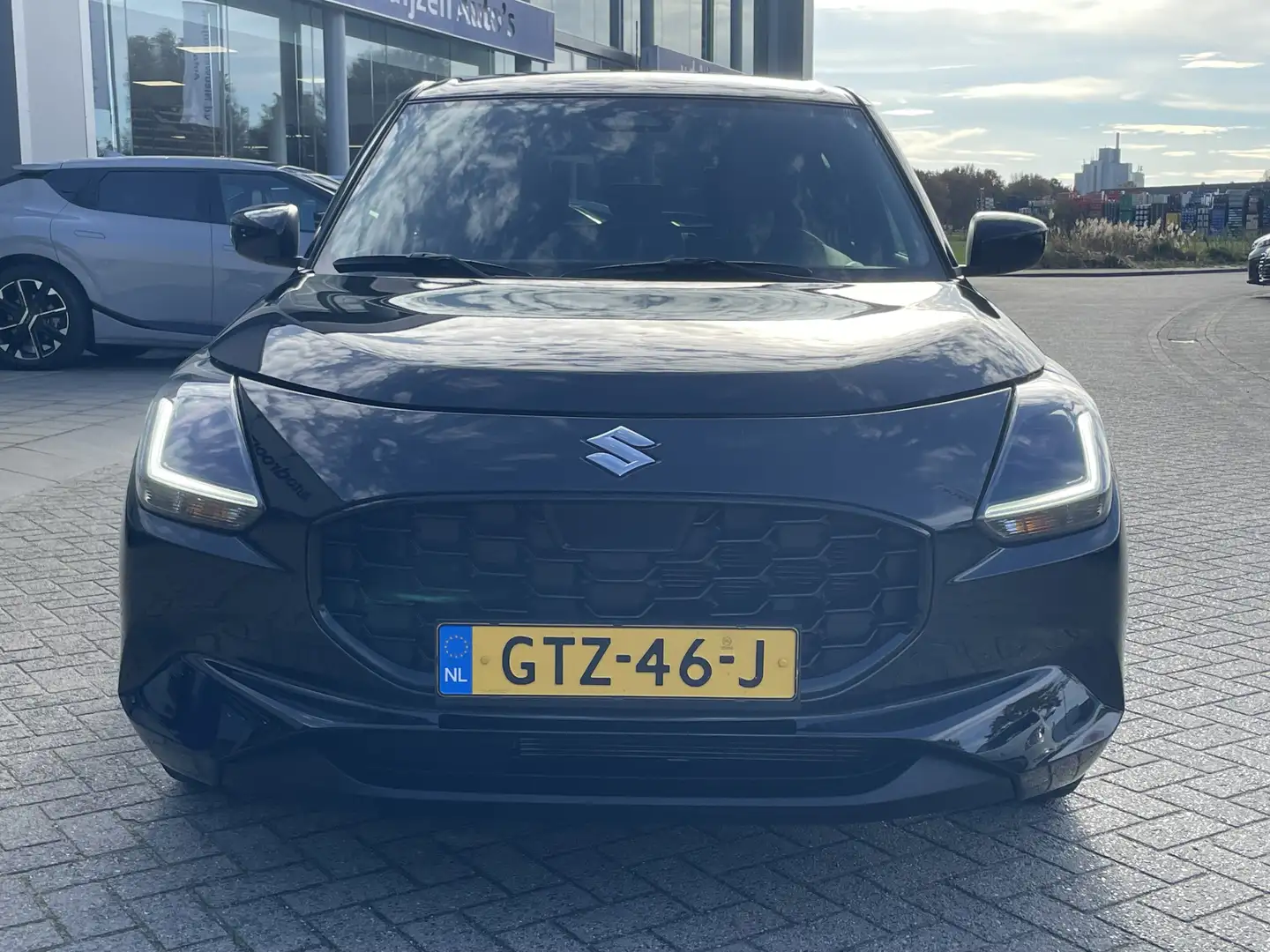 Suzuki Swift 1.2 Select Smart Hybrid | Adaptive cruise | Achter Zwart - 2