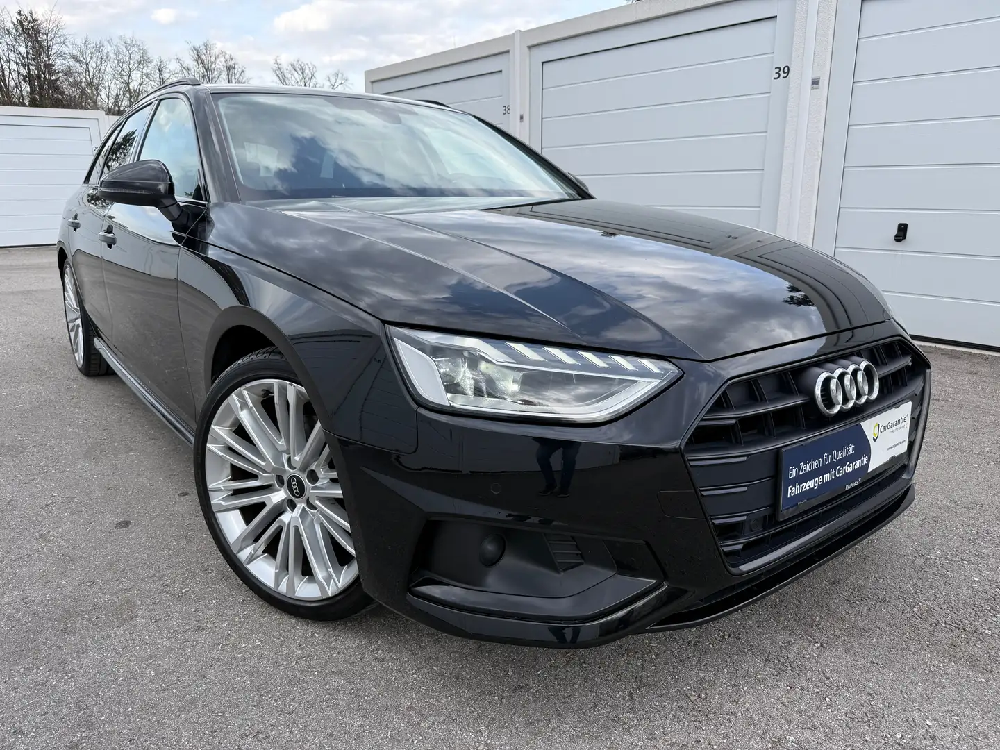 Audi A4 A4 Avant 35 TFSI S-tronic Mild Hybrid Schwarz - 1