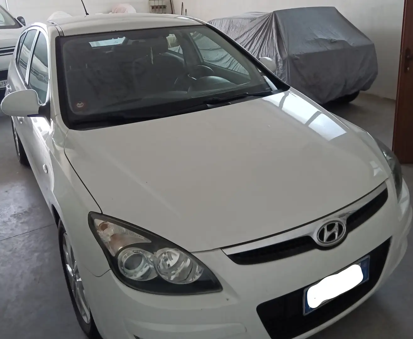 Hyundai i30 i20 5p 1.6 crdi vgt Premium Biały - 1