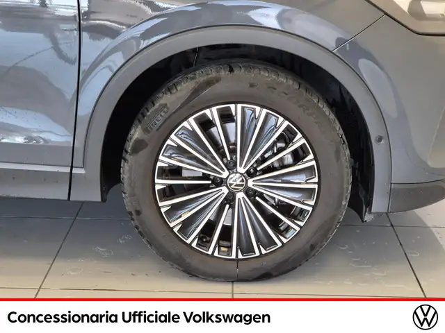 Volkswagen Tiguan view 27