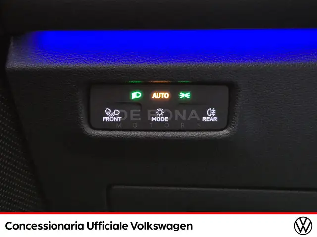 Volkswagen Tiguan view 21