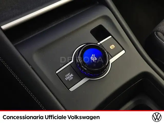 Volkswagen Tiguan view 17