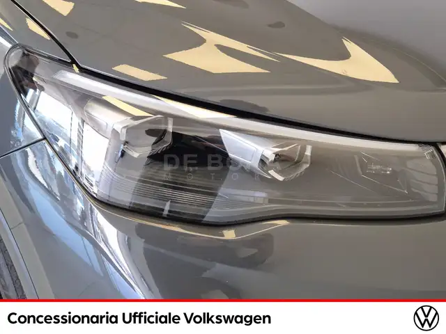 Volkswagen Tiguan view 26