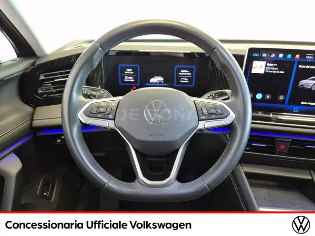 Volkswagen Tiguan view 11