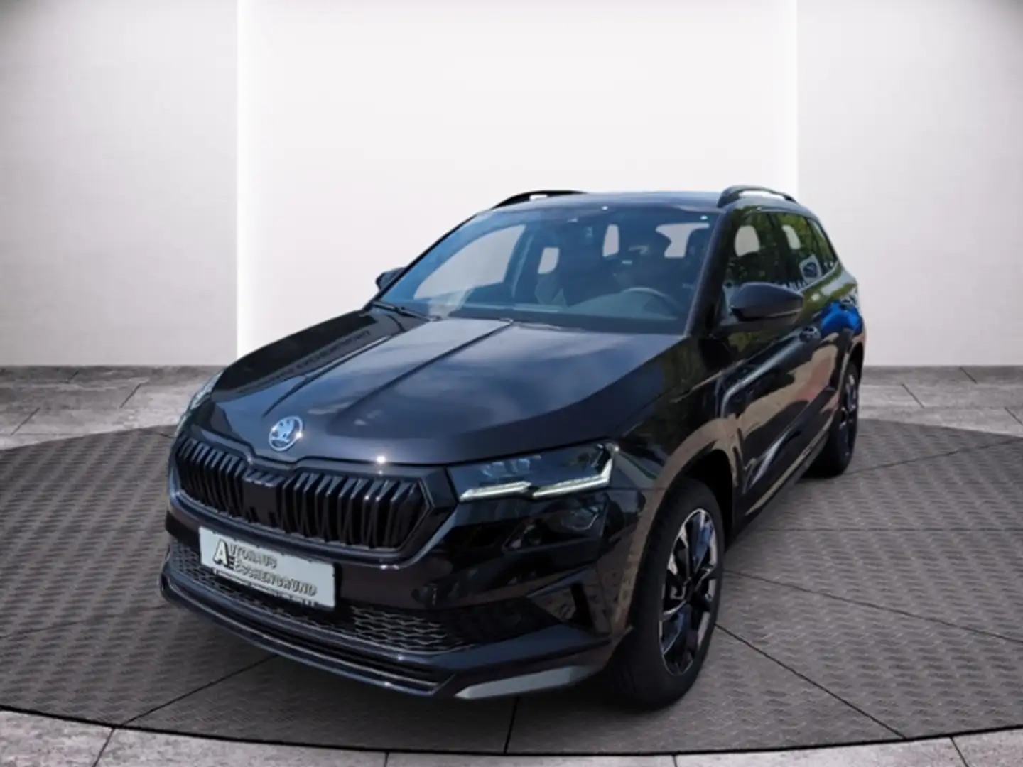 Skoda Karoq 2.0 TDI DSG Sportline AHK NAVI KAMERA Schwarz - 2