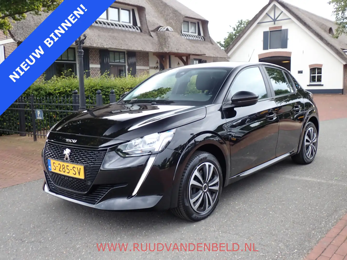 Peugeot e-208 EV Active 50 kWh 99%SOH CCS/CARPLAY/PDC Zwart - 1