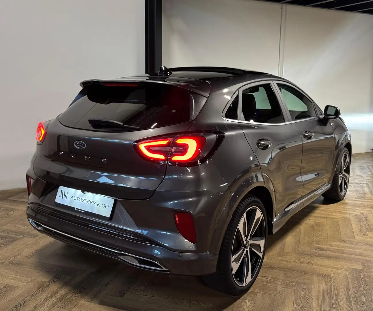 Ford Puma 1.0 EcoBoost ST-Line X PANO KEYLESS Grijs - 2