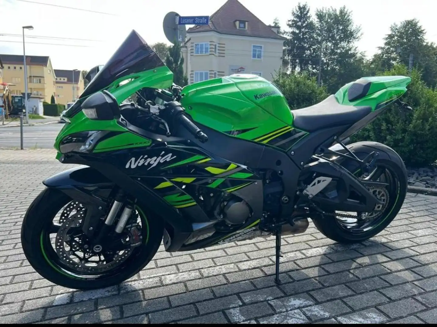 Kawasaki Ninja ZX-10R KRT Replica Vert - 1