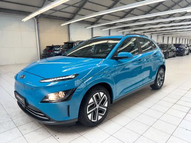 Hyundai Kona view 3