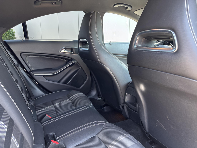 Mercedes-Benz CLA 180 CLA Urban — photo 12