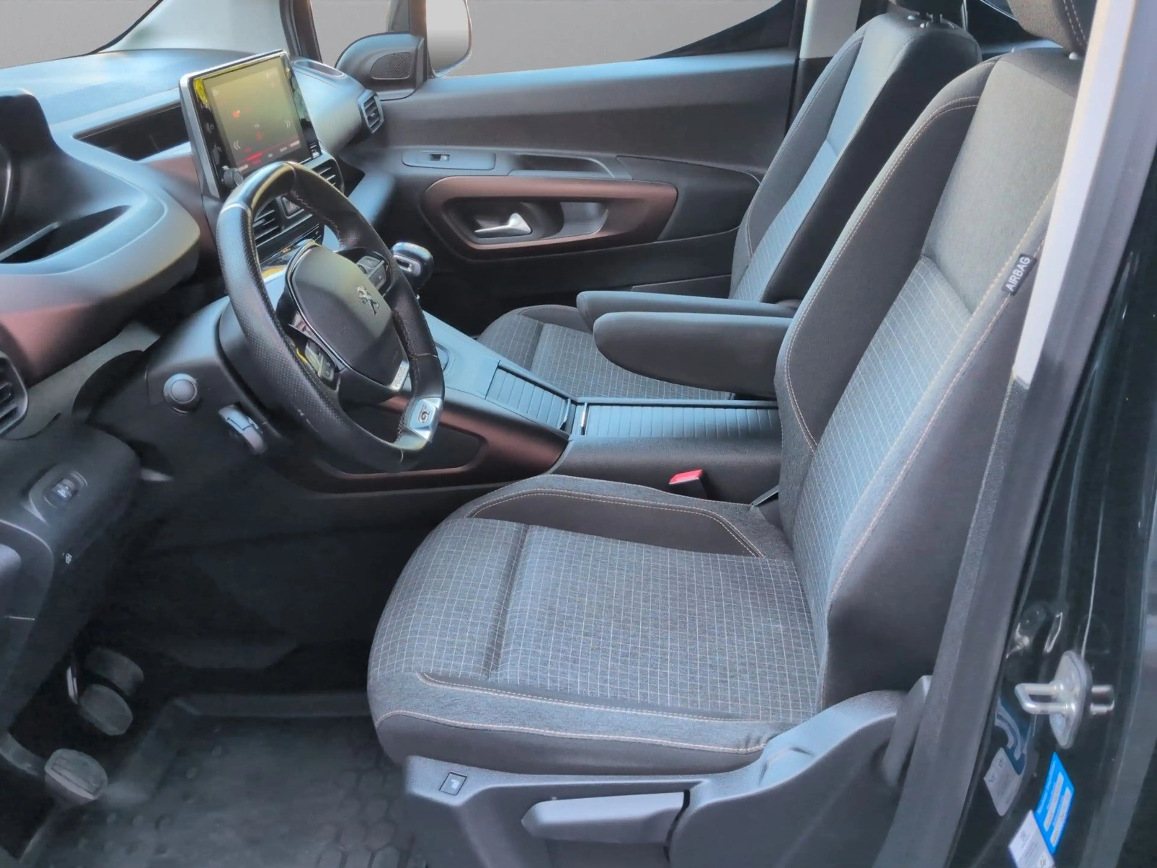 Peugeot Rifter 1.5 HDI GT-Line L1*Kamera*AHK*Sitzheiz* — photo 10
