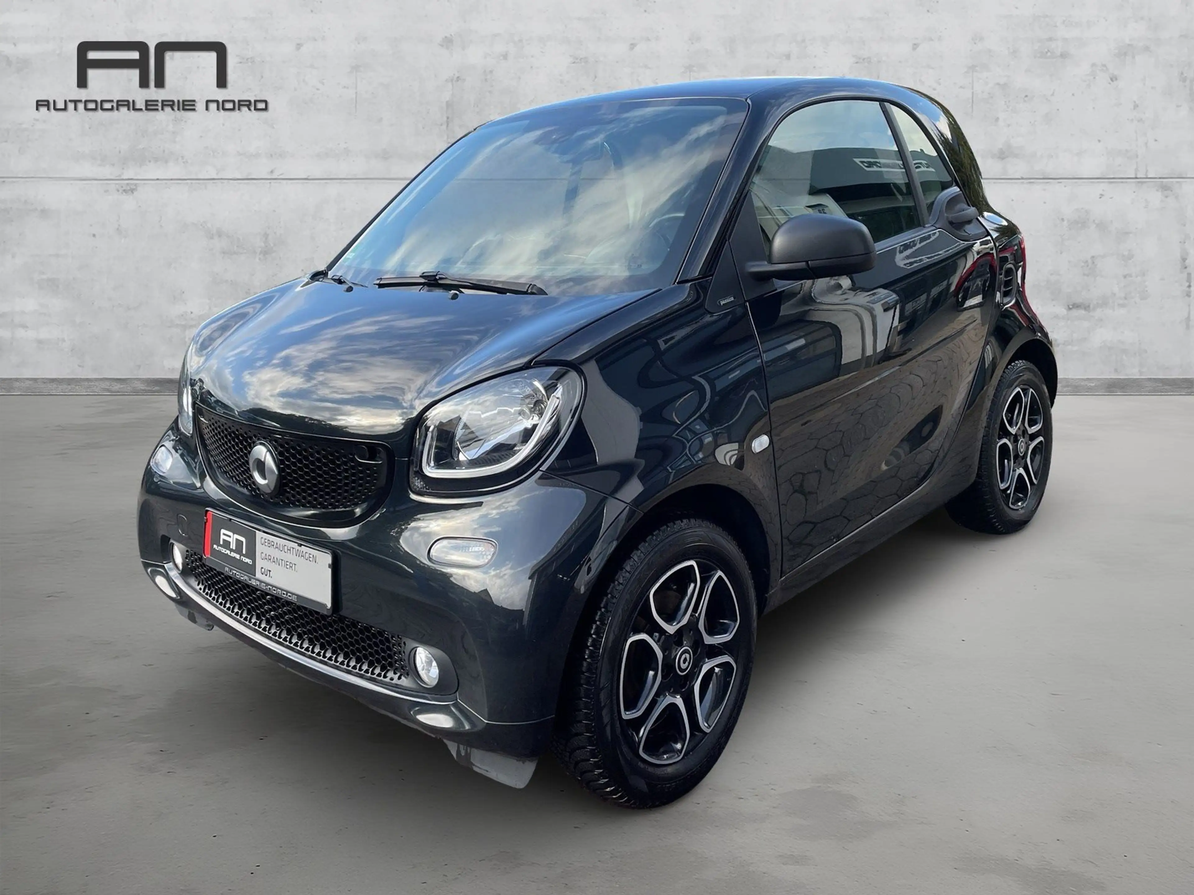 smart forTwo coupe Aut. Panorama+Navi+SHZ+MFL — photo 2