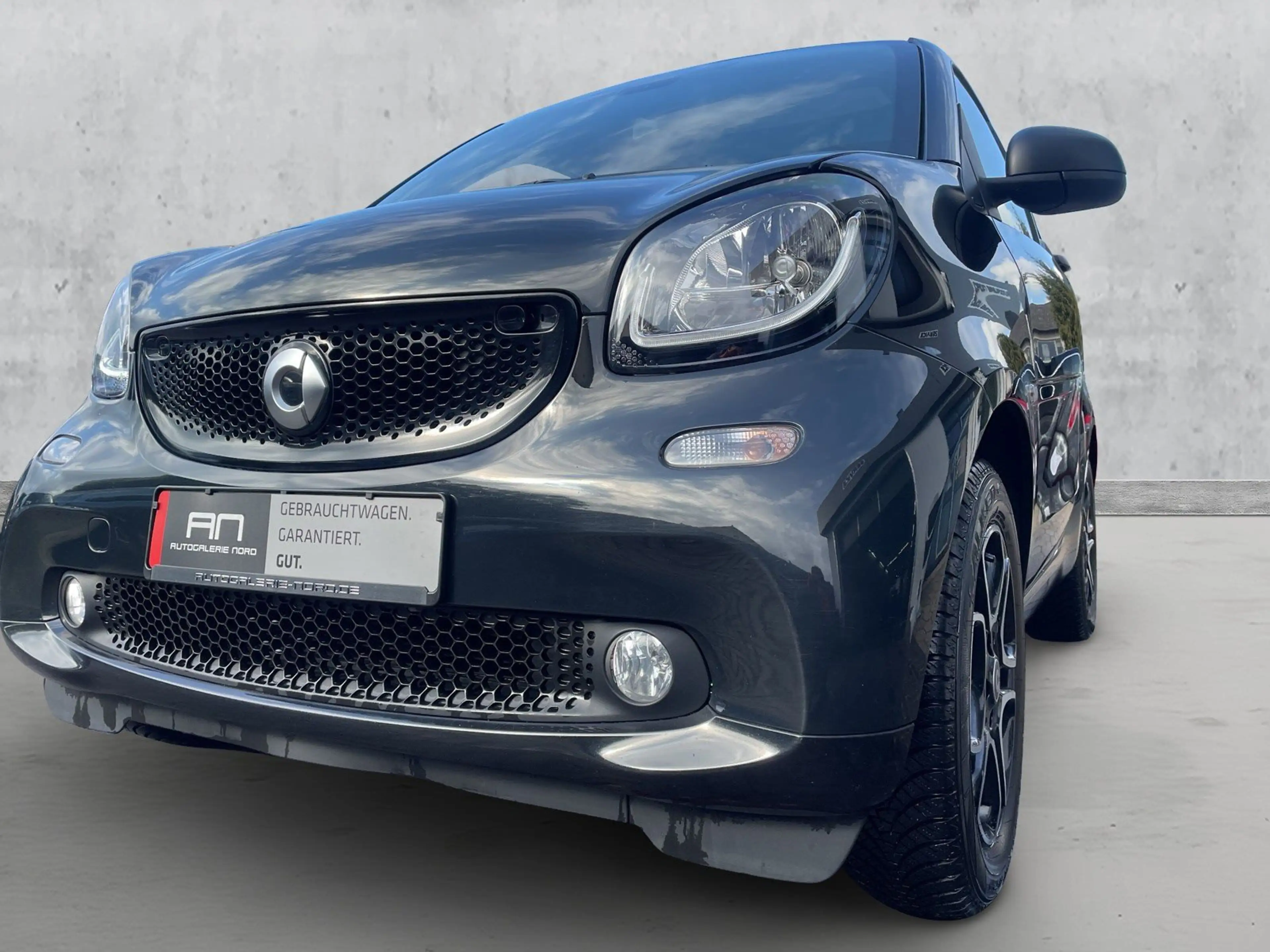 smart forTwo coupe Aut. Panorama+Navi+SHZ+MFL — photo 4