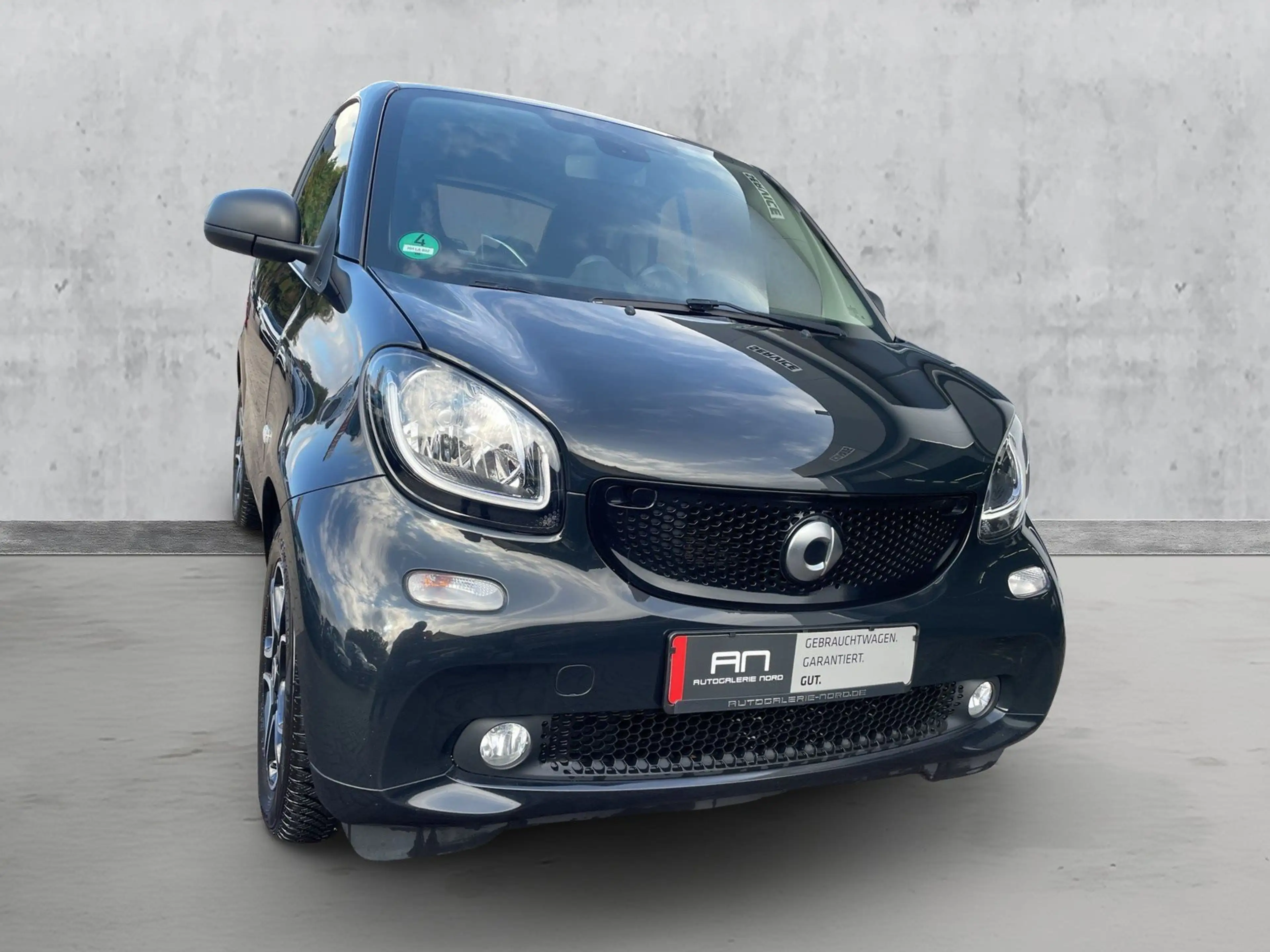 smart forTwo coupe Aut. Panorama+Navi+SHZ+MFL — photo 6