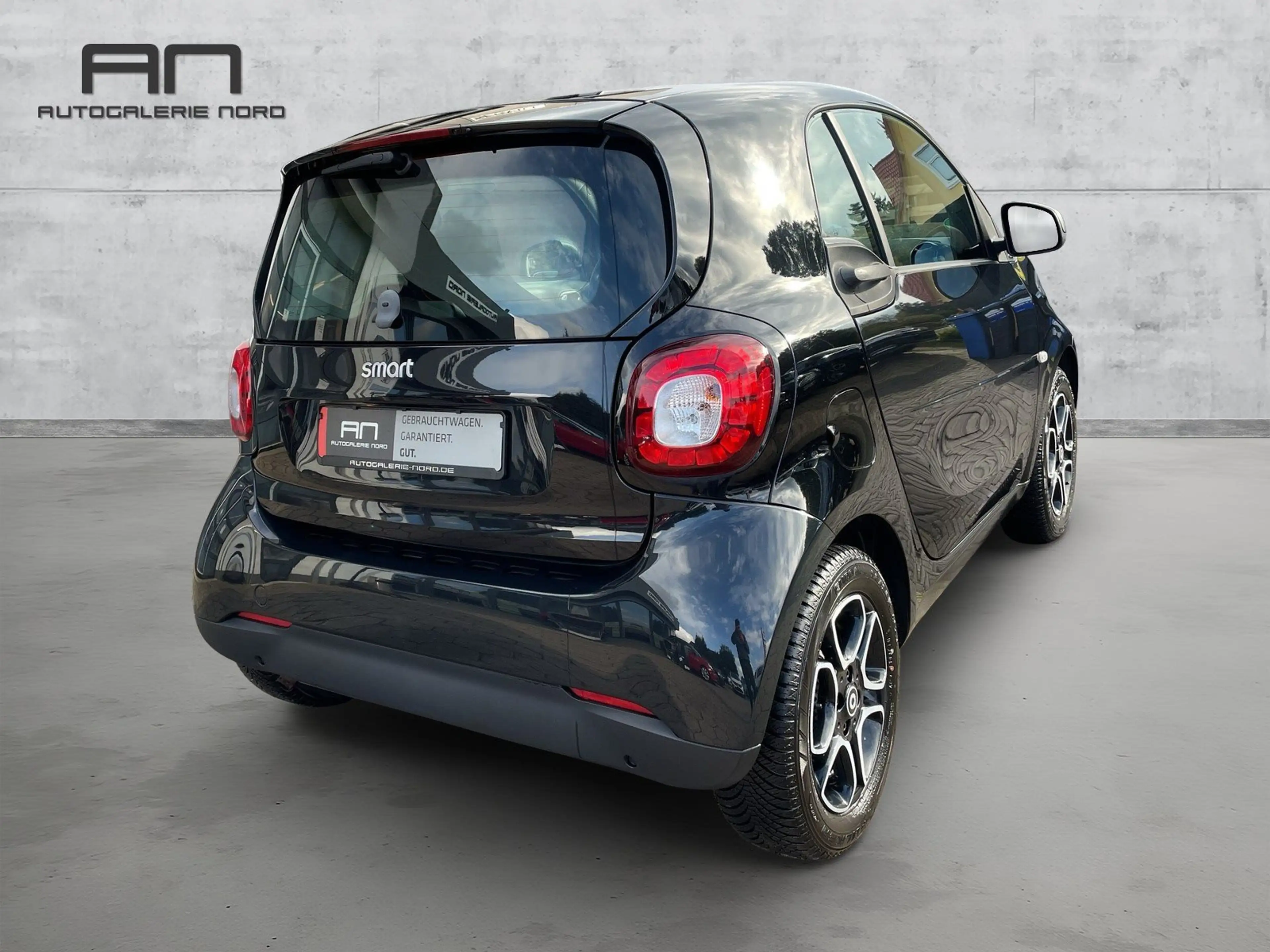 smart forTwo coupe Aut. Panorama+Navi+SHZ+MFL — photo 8