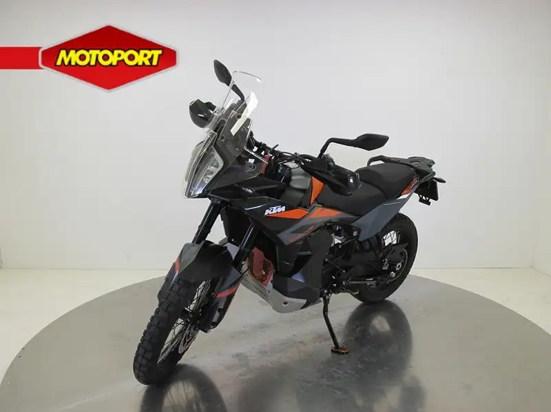 KTM 890 Adventure - foto 4