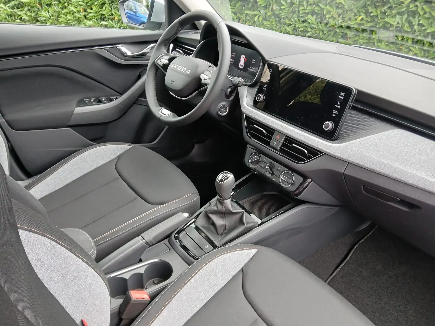 Skoda Kamiq Kamiq 1.0 TSI Selection Zilver - 2