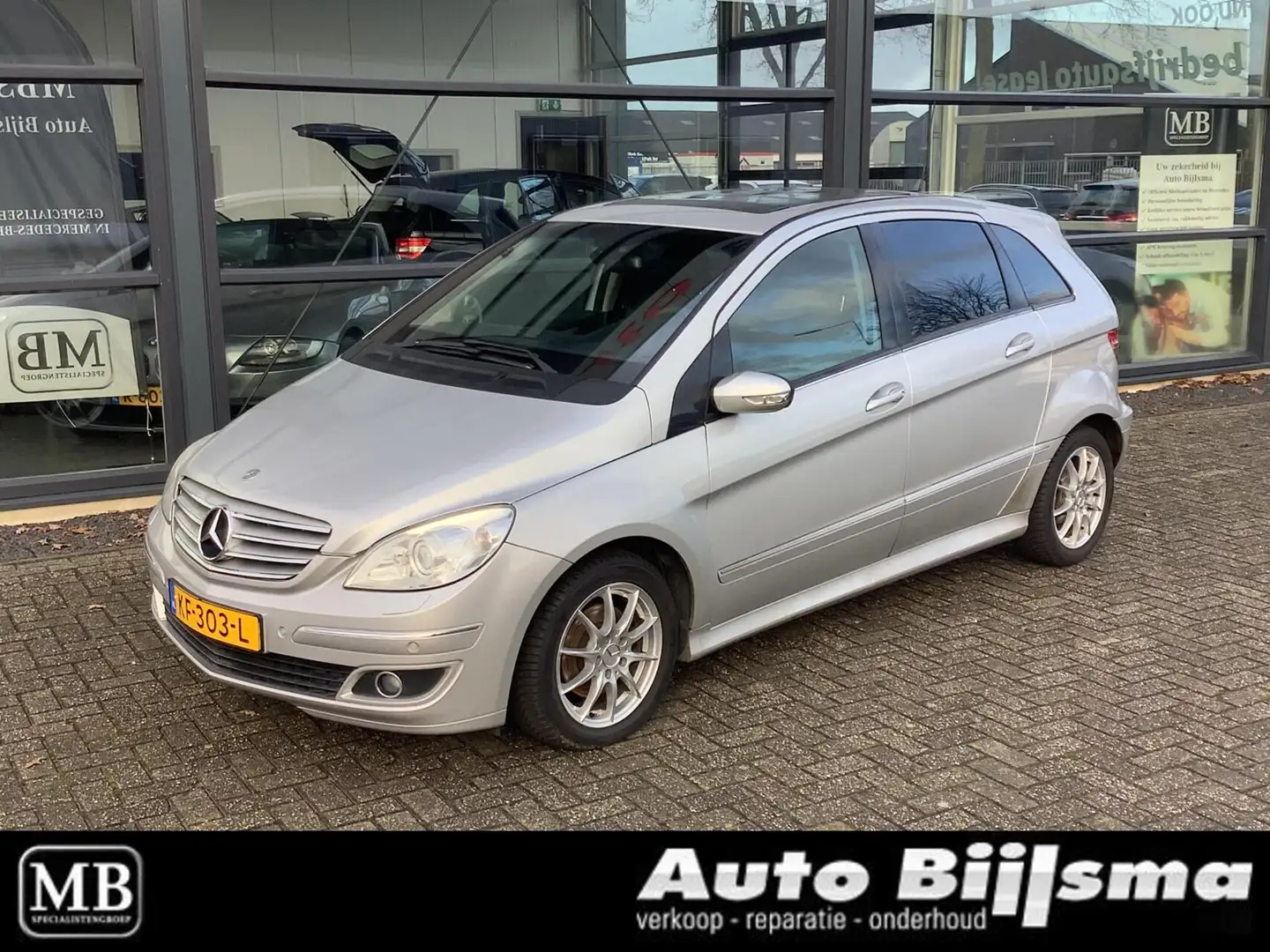 Mercedes-Benz B 200 automaat, airco, Gris - 1