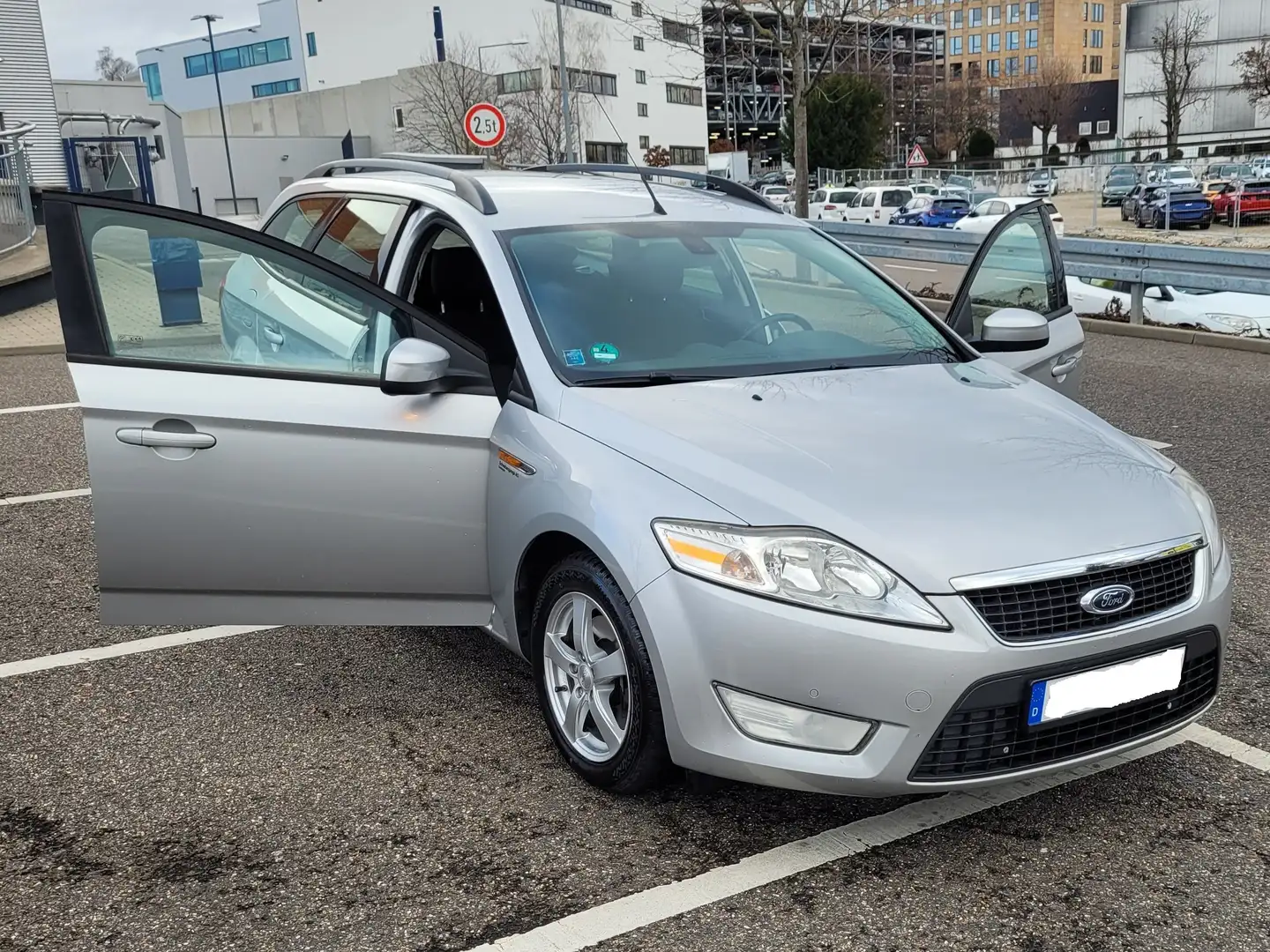 Ford Mondeo Mondeo Turnier 2.0 Trend Silber - 1