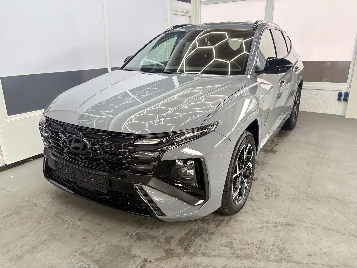 Hyundai TUCSON Premium N-LINE EL.HECKKLAPPE SHZ v+h PDC RFK NA... Grau - 1