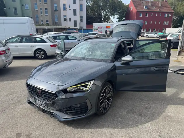 CUPRA Leon Sportstourer VZ 2.0 180KW 245PS voll Fahrbereit! 1. Hand Automatik Frontkamera Sportsitze Navi Tempomat Leder