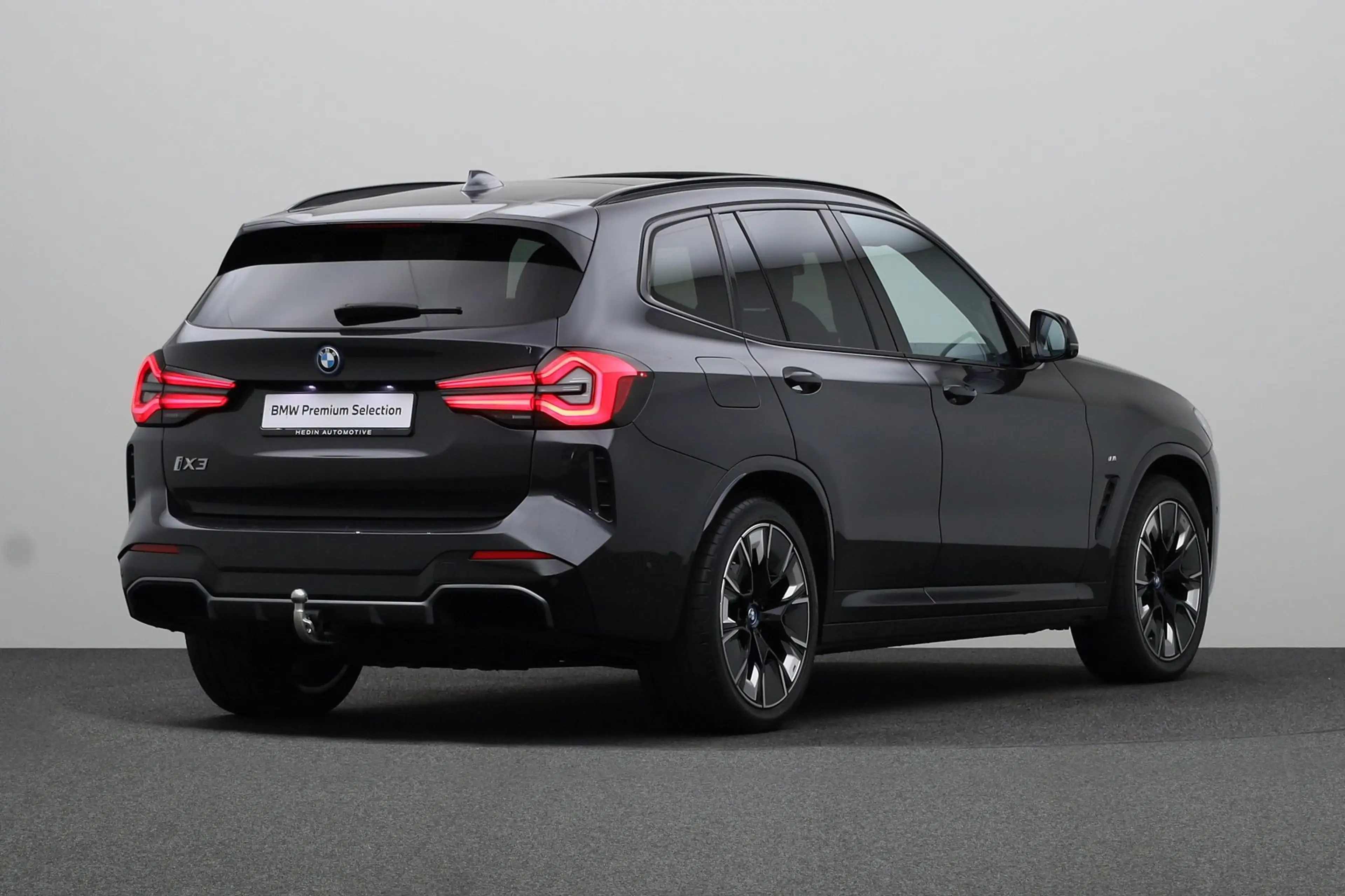 BMW iX3 High Executive Edition 80 kWh — photo 2