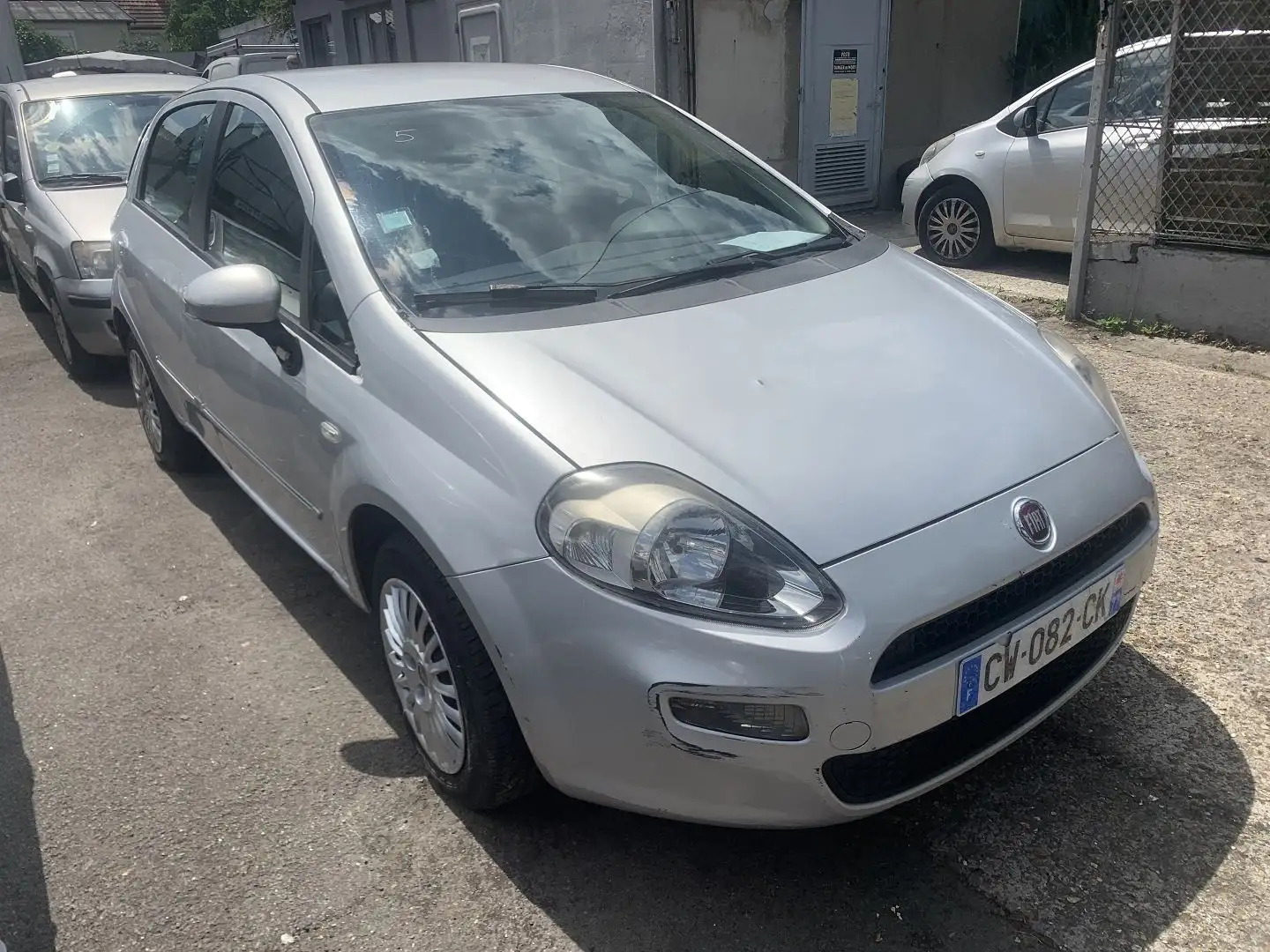 Fiat Punto 1.2 8V 69CH EASY 5P Gris - 1