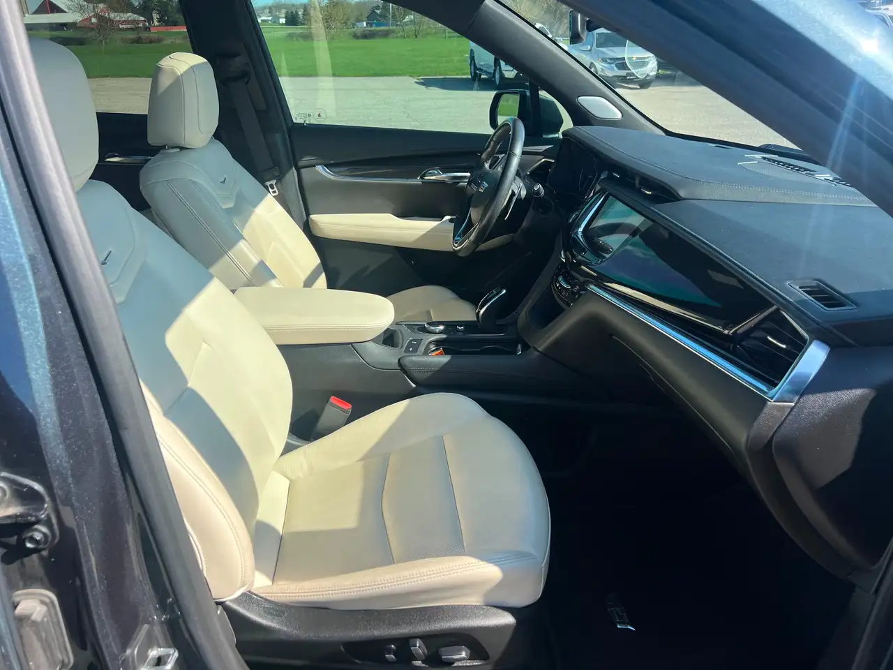 Cadillac XT6 снимка Cadillac XT6