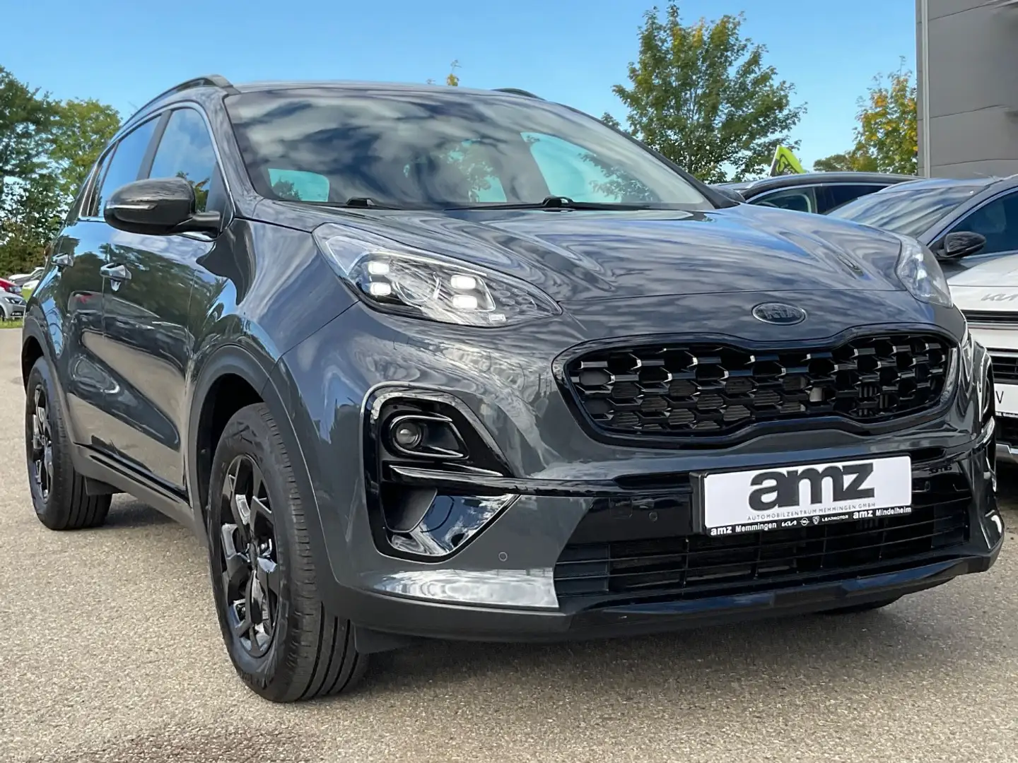 Kia Sportage 1.6 Turbo Black Edition LED+Navi+ALLRAD Grau - 2