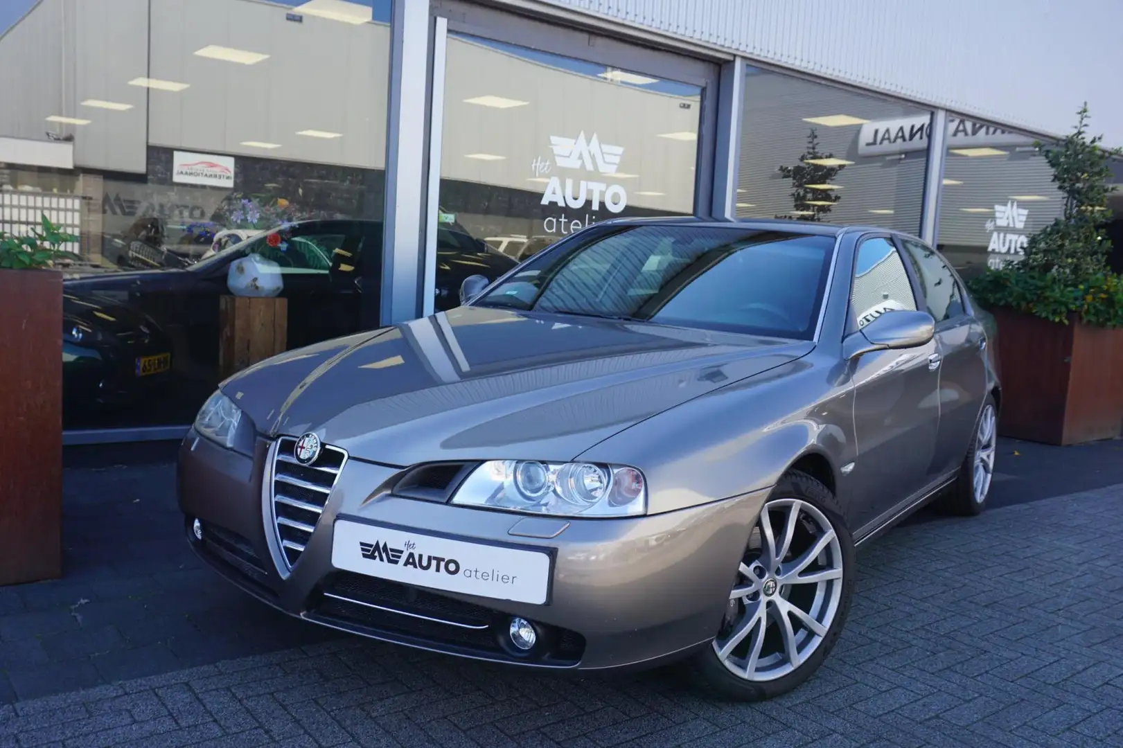 Alfa Romeo 166 3.0 V6 Distinctive Grau - 1
