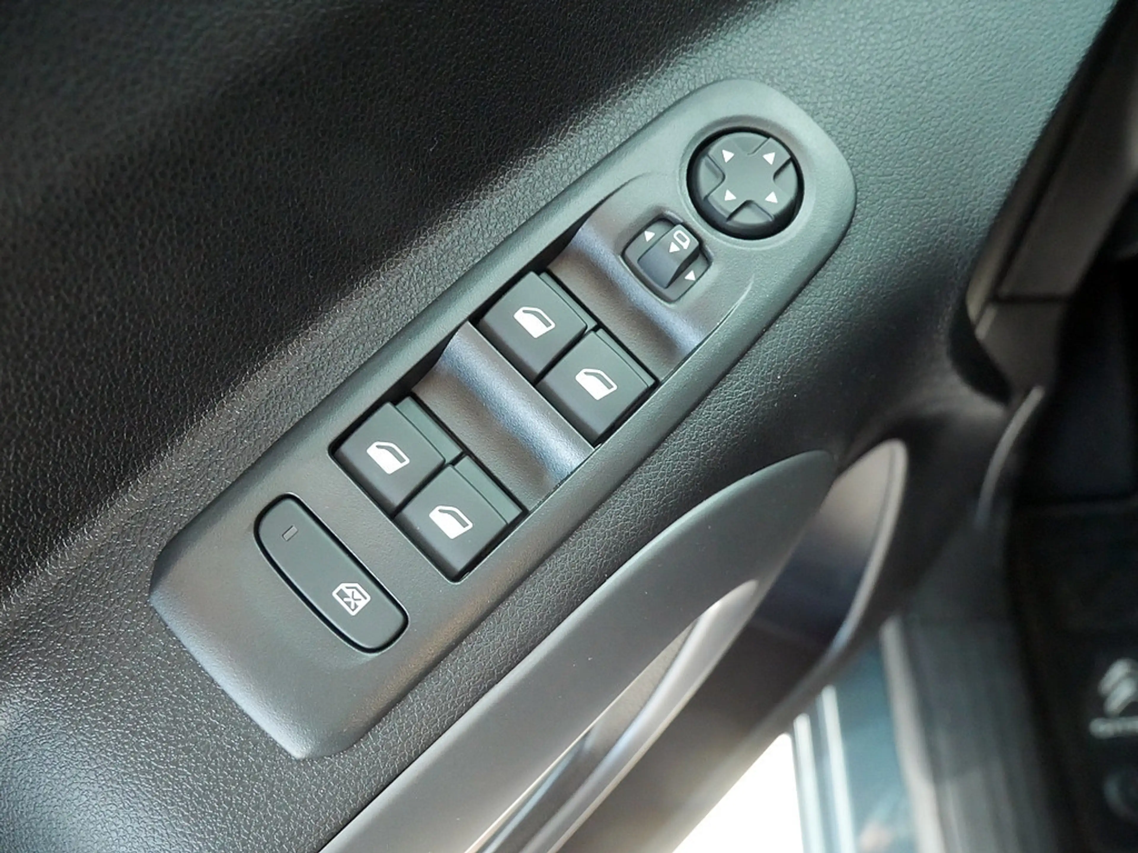 Citroen Berlingo M BlueHDi 130 Max SHZ NAVI LED PANO — photo 13