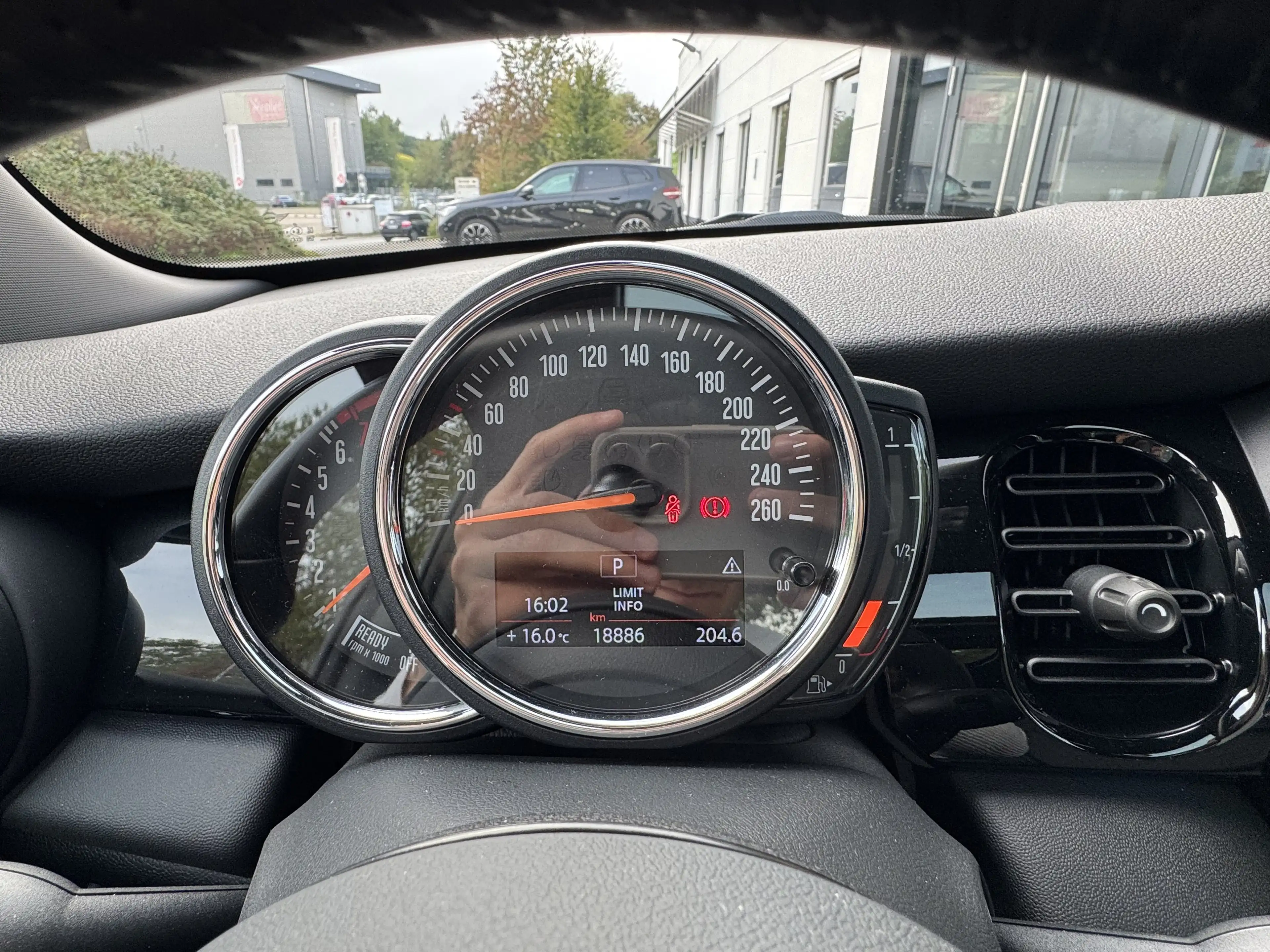 MINI Cooper Sportsitz PANO LED PDC Carplay DA Keyless — photo 11