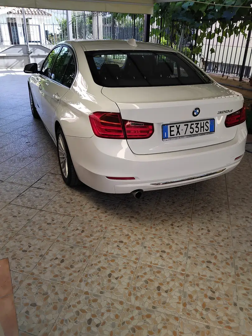 BMW 320 320d Luxury navi - 2