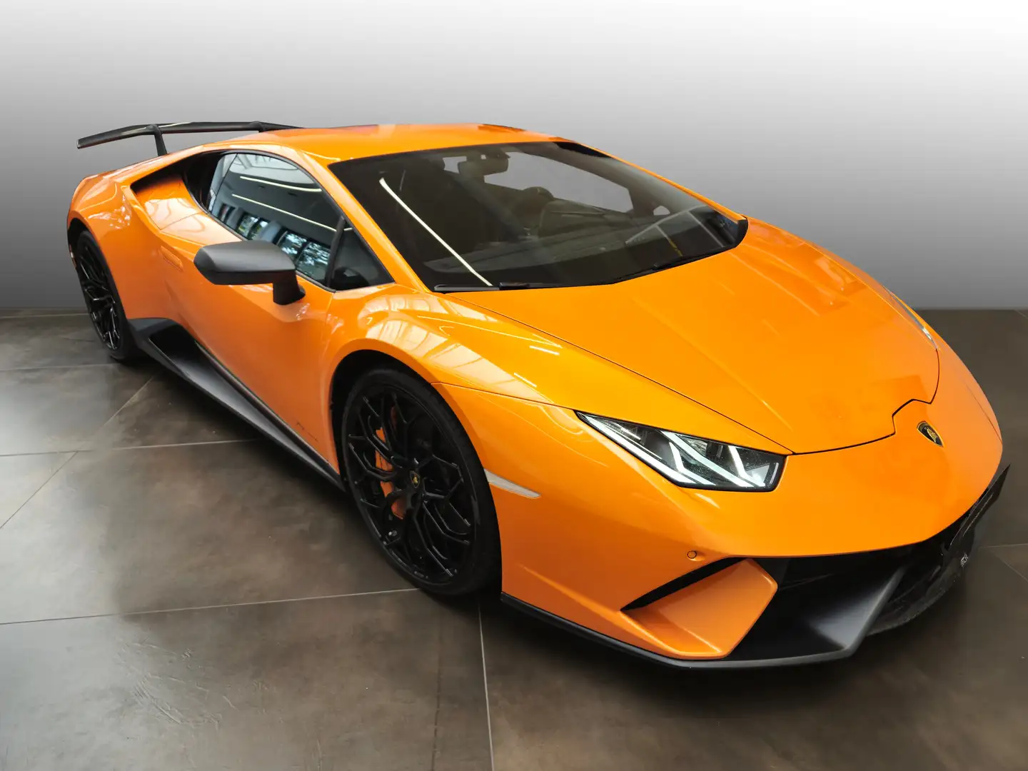 Lamborghini Huracán Performante | Lamborghini Nürnberg Narancs - 1