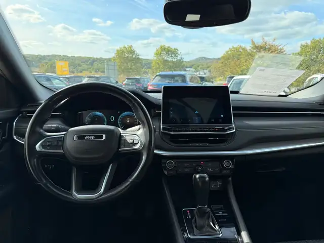 Jeep Compass view 11